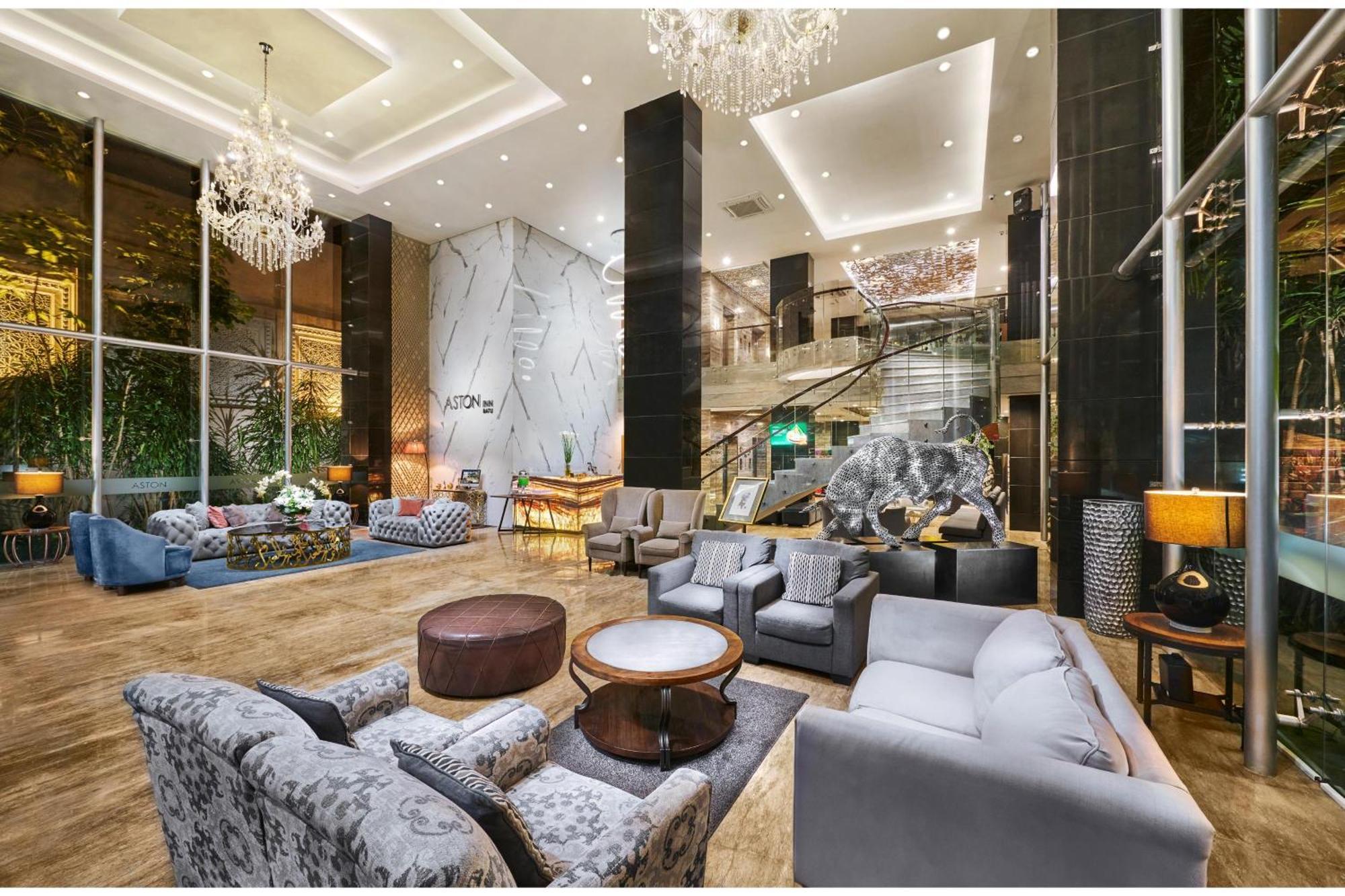 Aston Inn Batu Batu  Exteriör bild